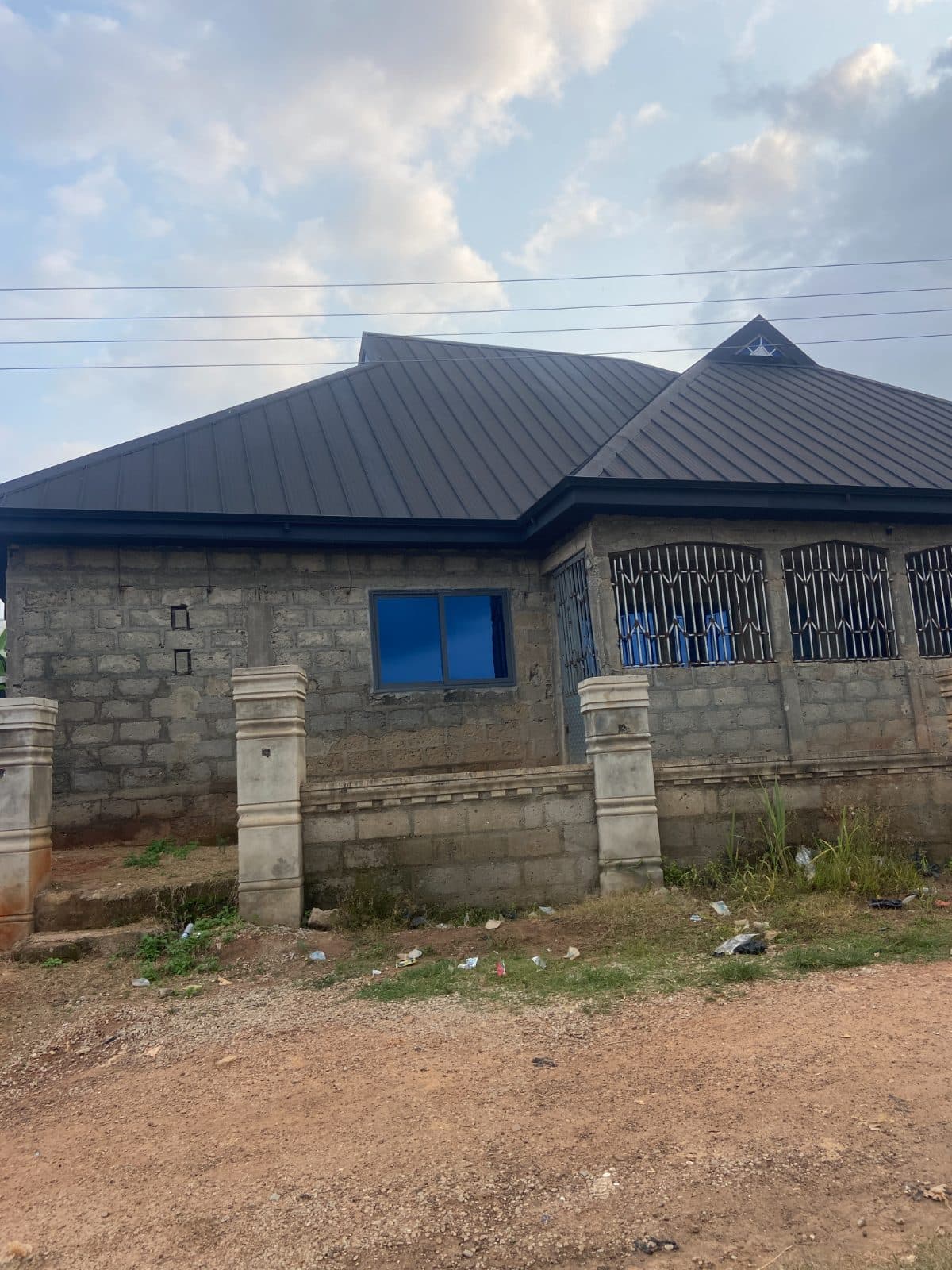 6-Bedroom House at Adubinsu — photo 2 of 3